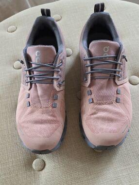 On Cloud 5 Waterproof Women's 8.5